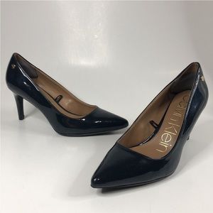 Calvin Klein Nilly pumps in navy GUC